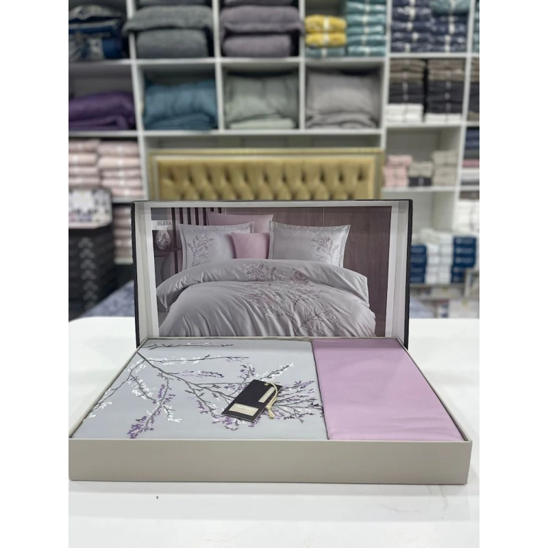 Комплект постельного белья Dantella Tekstil SHA-00001317, пододеяльник 200х220 см, простыня 240х260 см, наволочки 50х70 см, сатин, серый/розовый Комплект постельного белья Dantella Tekstil SHA-00001317, пододеяльник 200х220 см, простыня 240х260 см, наволочки 50х70 см, сатин, серый/розовый