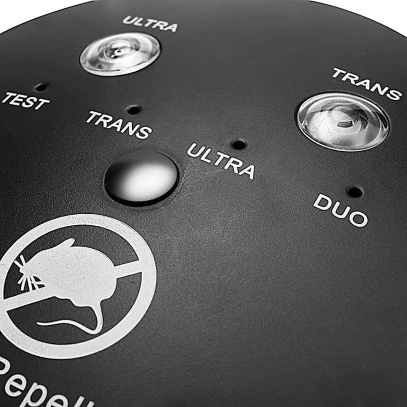 Ультразвуковой отпугиватель для грызунов и насекомых Riple, 12.5х12.5х76 мм, черный Ультразвуковой отпугиватель для грызунов и насекомых Riple, 12.5х12.5х76 мм, черный