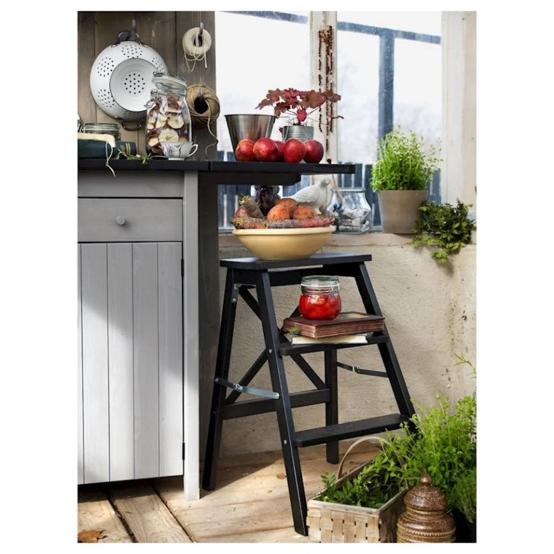 Стремянка IKEA Bekvam 63 см, черная Стремянка IKEA Bekvam 63 см, черная