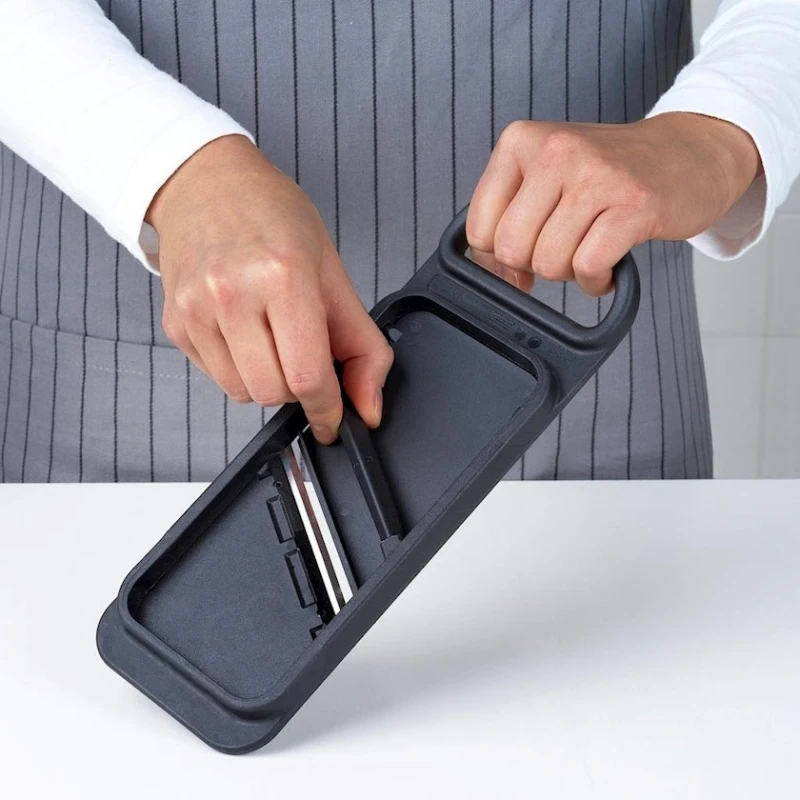 Овощерезка Ikea 365+, пластик/нержавеющая сталь, черная Овощерезка Ikea 365+, пластик/нержавеющая сталь, черная