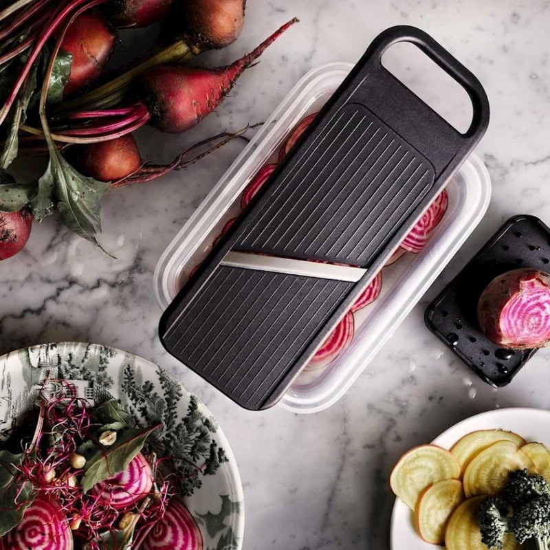 Овощерезка Ikea 365+, пластик/нержавеющая сталь, черная Овощерезка Ikea 365+, пластик/нержавеющая сталь, черная