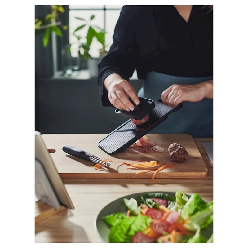 Овощерезка Ikea 365+, пластик/нержавеющая сталь, черная Овощерезка Ikea 365+, пластик/нержавеющая сталь, черная