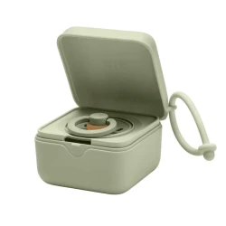 Футляр для пустышек BIBS Sage, полипропилен/силикон Футляр для пустышек BIBS Sage, полипропилен/силикон