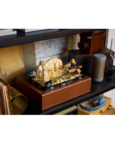 Konstruktor LEGO Star Wars Mos Espa Podrace Diorama 75380, böyüklər üçün, 718 hissə - 75380