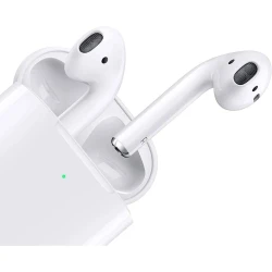 Беспроводные наушники Apple AirPods 2 with Wireless Charging Case.