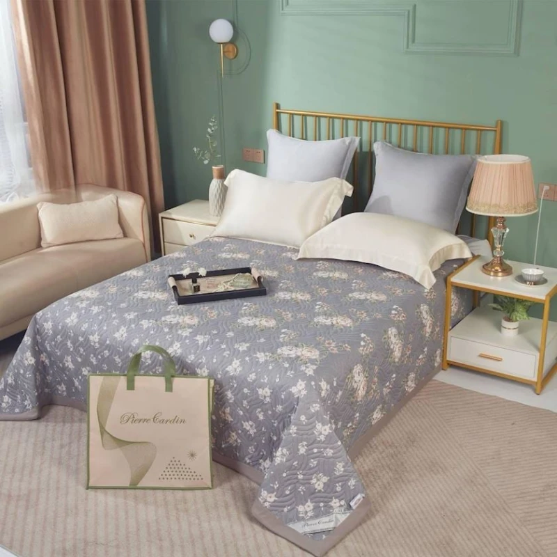 Покрывало Pierre Cardin INM1056, 160x220 см, односпальный, фиолетовый