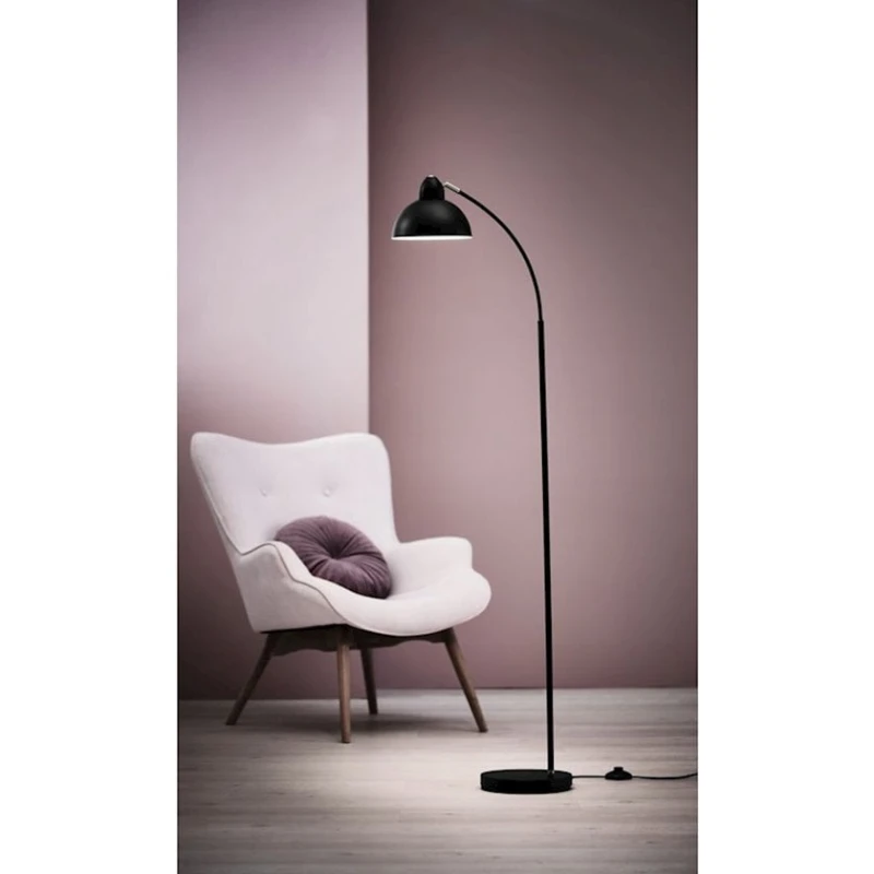 Торшер JYSK Hugo 154 см, черный Торшер JYSK Hugo 154 см, черный