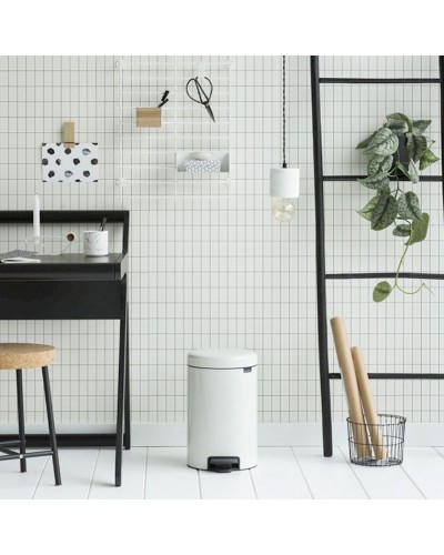 Zibil vedrəsi Brabantia NewIcon, 41.1x25.1x33.8 sm, metal, pedallı, 12 l, ağ