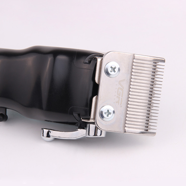 Триммер VGR V 123 для профессиональной стрижки мужчин Триммер VGR V 123 для профессиональной стрижки мужчин