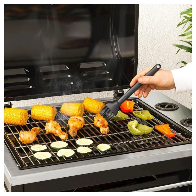 Кисть для гриля IKEA GRILLTIDER 004.445.54, полипропилен/силиконовый каучук, черная, 25 см