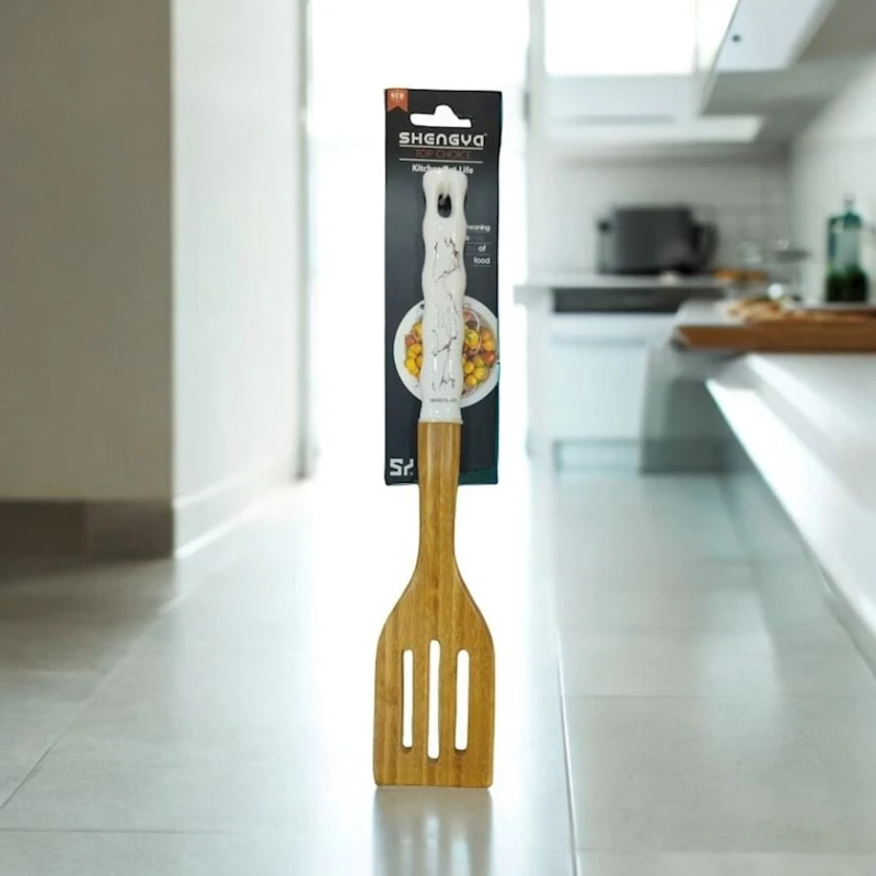 Лопатка BTC-013, дерево/пластик, бежевая, 32 см