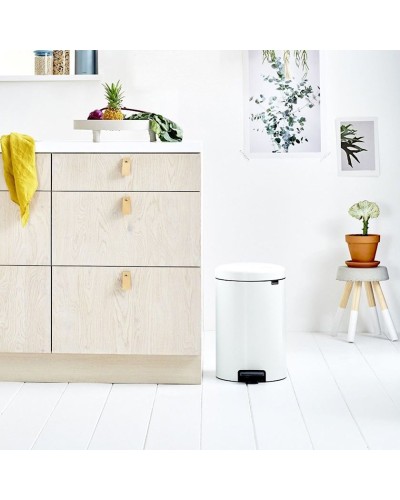 Zibil vedrəsi Brabantia NewIcon, 46.7x38x29 sm, polad, 20 l, ağ