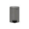 Мусорное ведро Brabantia NewIcon, 26.4x16.8x23.5 см, металл, с педалью, 3 л, серое Мусорное ведро Brabantia NewIcon, 26.4x16.8x23.5 см, металл, с педалью, 3 л, серое