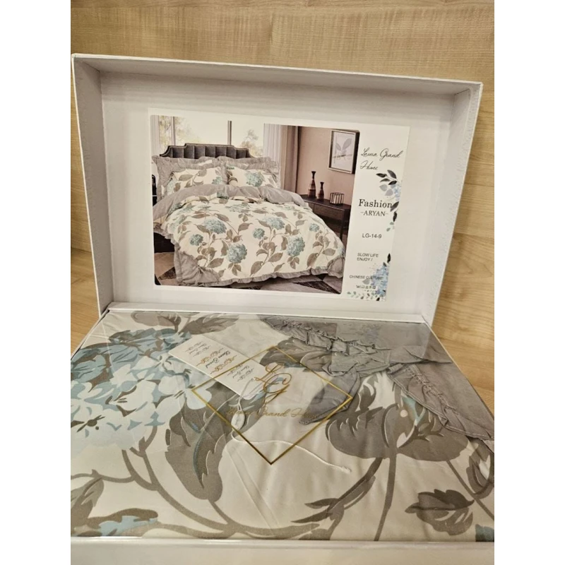 Комплект постельного белья Laura Grand ET-1231, пододеяльник 200х230, простыня 230х240, наволочки 50х70, двуспальный, хлопок, разноцветный Комплект постельного белья Laura Grand ET-1231, пододеяльник 200х230, простыня 230х240, наволочки 50х70, двуспальный, хлопок, разноцветный