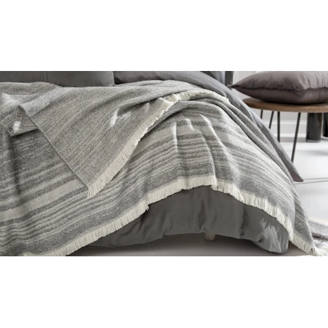 Плед Yataş Pietro, 140х190 см, акрил, серый Плед Yataş Pietro, 140х190 см, акрил, серый