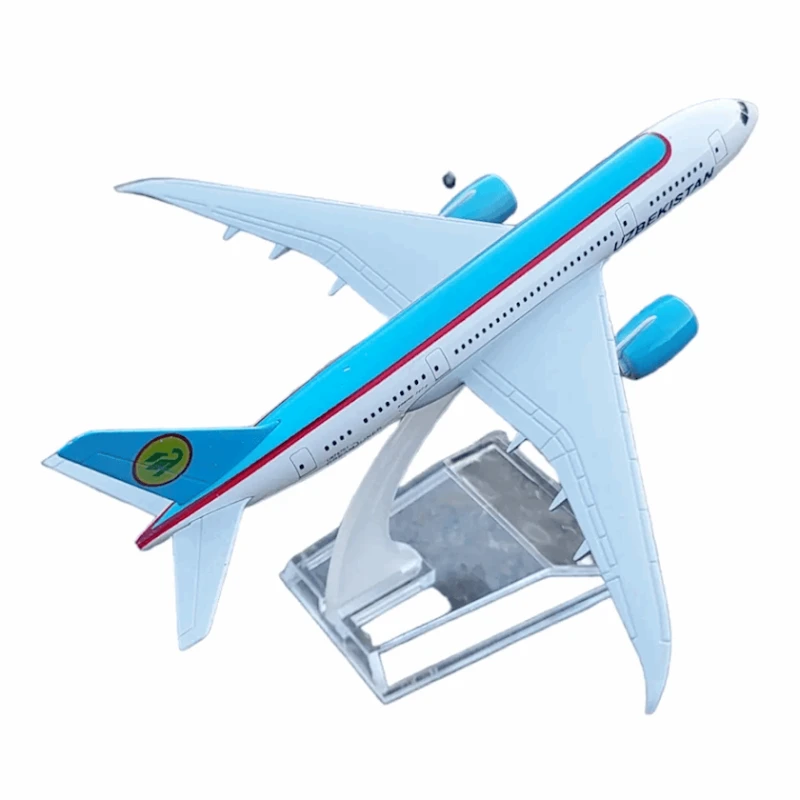 Коллекционная фигурка Uzbekistan Boeing 787, 13.5x15x8 см