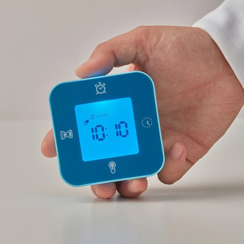 Электронные часы-будильник IKEA Klockis, 7x7 см, голубые