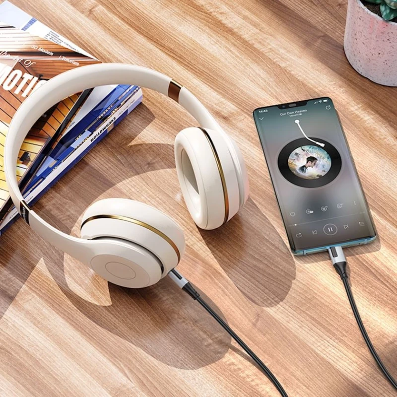 Audio kabel Borofone Cable Bl19 Creator - Jack 3.5mm To Type C - 1m Black Audio kabel Borofone Cable Bl19 Creator - Jack 3.5mm To Type C - 1m Black