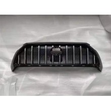Ön bamperin qəfəsi Toyota Carolla Cross 2022-2025 - avto750