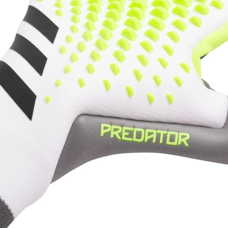 Вратарские перчатки Predator Kahnsport_231, латекс, белые, размер 8 Вратарские перчатки Predator Kahnsport_231, латекс, белые, размер 8