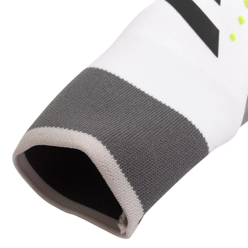 Вратарские перчатки Predator Kahnsport_231, латекс, белые, размер 8 Вратарские перчатки Predator Kahnsport_231, латекс, белые, размер 8