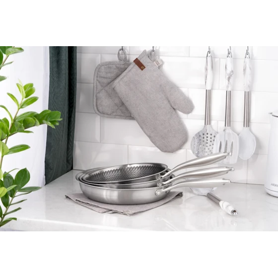 Tava Adresto Black Mars Avior AR0726BS, 26 sm, paslanmayan polad Tava Adresto Black Mars Avior AR0726BS, 26 sm, paslanmayan polad