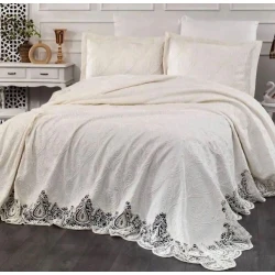 Комплект покрывала и наволочки SHA-0000900, 240х260 см, велюр, белый Комплект покрывала и наволочки SHA-0000900, 240х260 см, велюр, белый