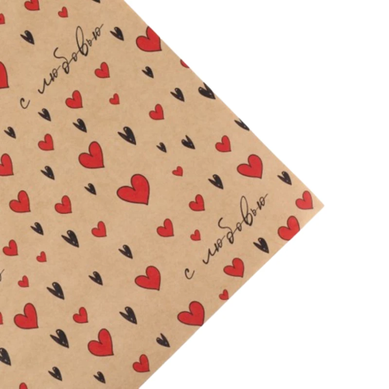 Упаковочная бумага With love, 50x70 см, бежевая/красная Упаковочная бумага With love, 50x70 см, бежевая/красная