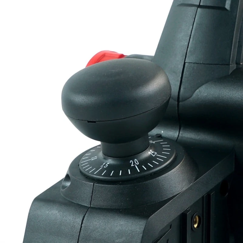 Электрорубанок TEH TEP8290