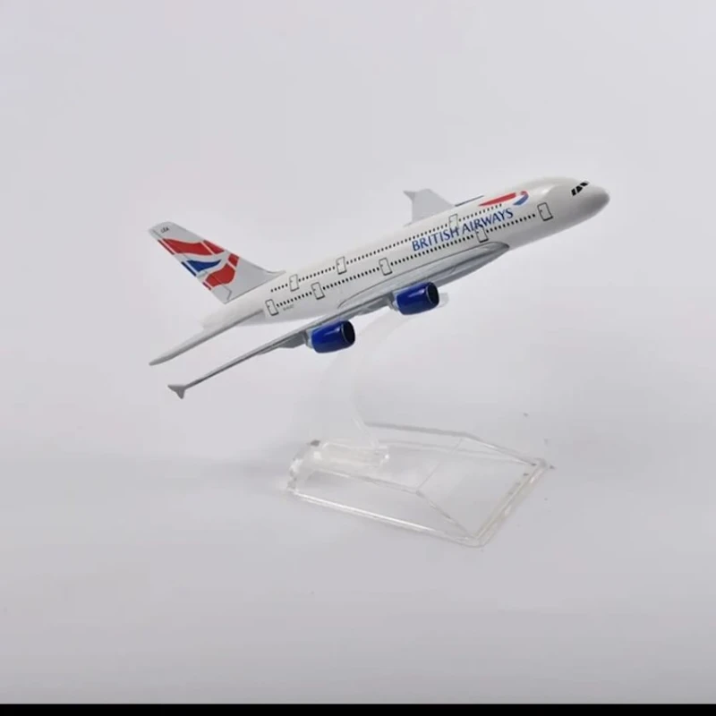 Коллекционная фигурка British AirWays Airbus A380, 13.5x15x9 см Коллекционная фигурка British AirWays Airbus A380, 13.5x15x9 см