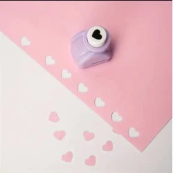 Kağıza fiqur qoyan, alisa_8262