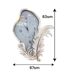 Palıd ağacı yarpaqlı dekorativ divar saatı. Ağ rəngdə.