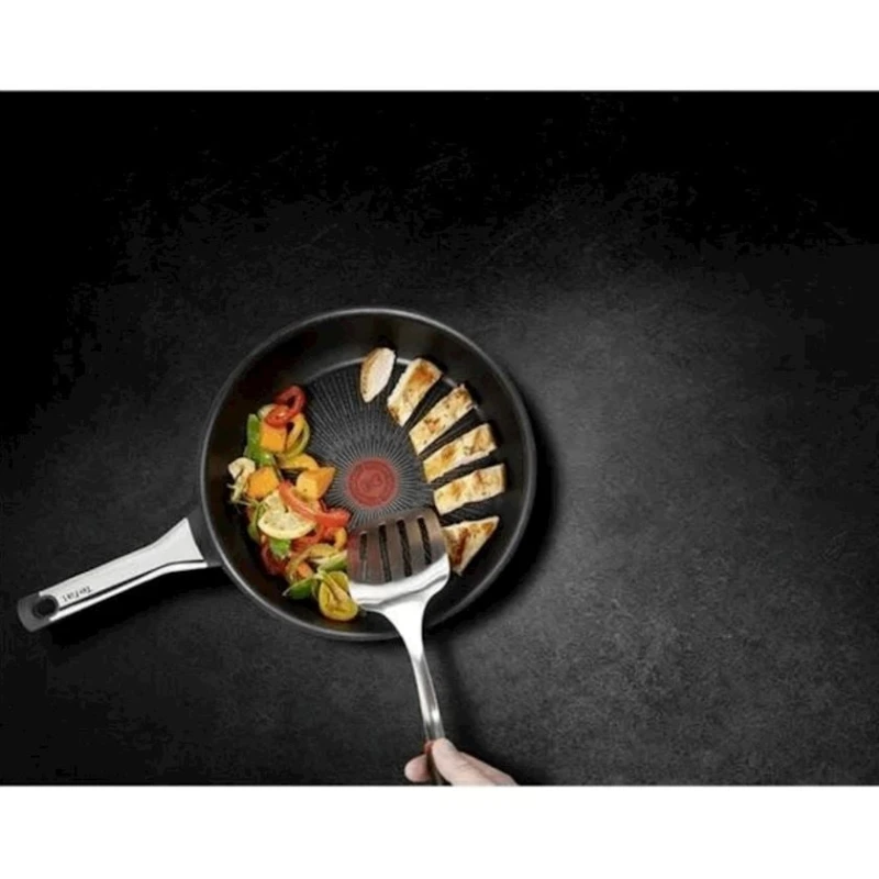 Сковородка Tefal 6x Excellence, 22 см, титан, черная Сковородка Tefal 6x Excellence, 22 см, титан, черная