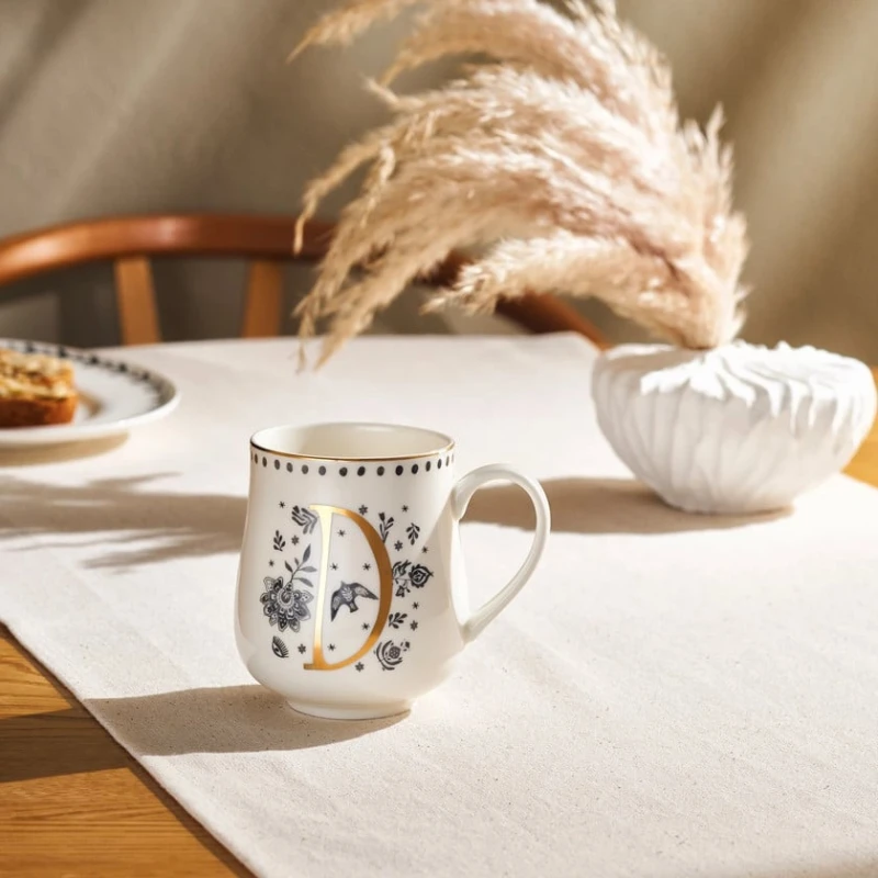 Чашка Emsan Artisan D Letter, фарфор, белая, 220 мл Чашка Emsan Artisan D Letter, фарфор, белая, 220 мл