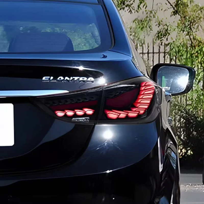 Arxa LED fənər Dragon smoke Hyundai Elantra 2010-2015 üçün