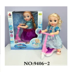 Кукла-скутер Jiashuo на батарейках, товар в ассортименте Кукла-скутер Jiashuo на батарейках, товар в ассортименте