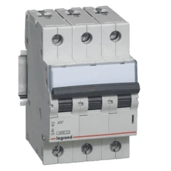 Автоматический выключатель Legrand 403215 3x6 B
