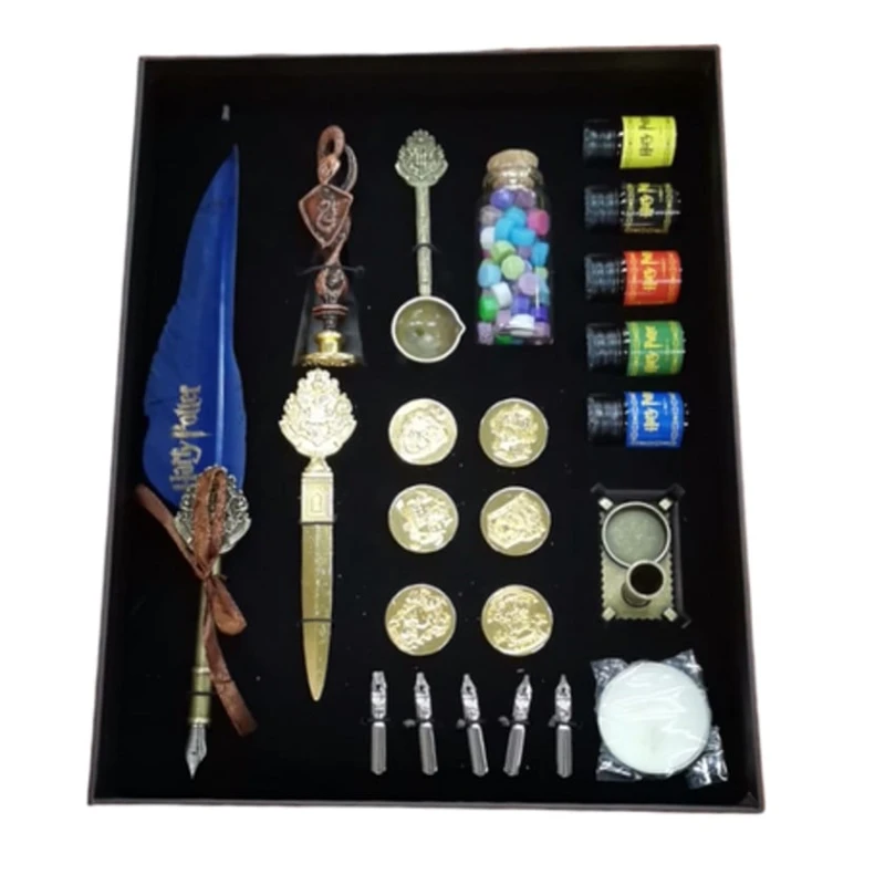 Hogwarts Calligraphy Deluxe Harry Potter 25 Parça Sehrbazlıq Kolleksiyası Ağ Hogwarts Calligraphy Deluxe Harry Potter 25 Parça Sehrbazlıq Kolleksiyası Ağ