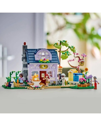 Konstruktor LEGO Friends Beekeepers' House and Flower Garden 42669, 1161 parça, 12 yaşdan