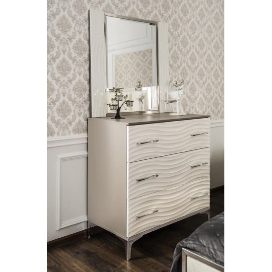 Набор мебели для спальни Era Mebel Gravita, кремовый (шкаф 233x59x221 см, кровать 199x209x119.5 см, прикроватная тумба 52x49.5x58 см, комод 150x50.2x76.5 см, зеркало 116х95 см) Набор мебели для спальни Era Mebel Gravita, кремовый (шкаф 233x59x221 см, кровать 199x209x119.5 см, прикроватная тумба 52x49.5x58 см, комод 150x50.2x76.5 см, зеркало 116х95 см)