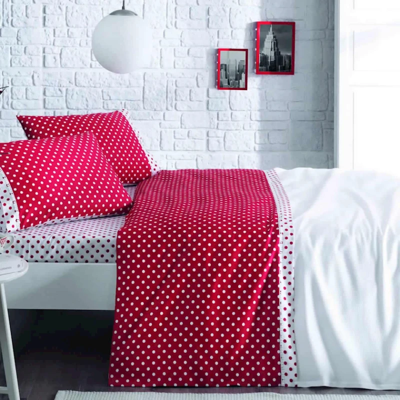 Yataq dəsti Tivolyo Home Macchiato, yorğan üzü 200x220 sm, mələfə 240x260 sm, 4 əd yastıq üzü 50x70 sm, ikinəfərlik, satin/pambıq, qırmızı