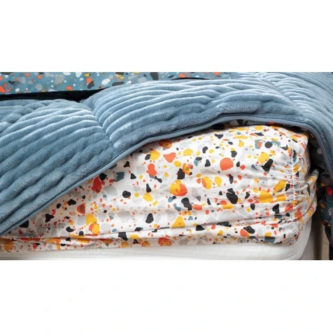 Комплект постельного белья Yataş Terazzo Triola, одеяло 195x215 см, простыня 160x200 см, наволочки 50x70 см 2 шт, двуспальный, хлопок/полиэстер, Indigo Комплект постельного белья Yataş Terazzo Triola, одеяло 195x215 см, простыня 160x200 см, наволочки 50x70 см 2 шт, двуспальный, хлопок/полиэстер, Indigo