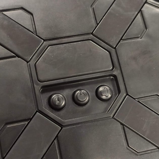 Настенный тренажер для бокса A.G.E, с музыкой и перчатками, 32х27см, черный