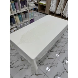 Скатерть водонепроницаемая атласная, белая