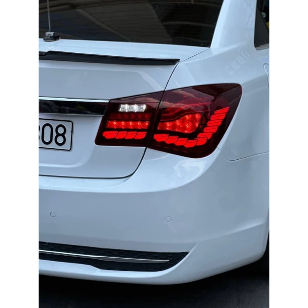 Arxa LED fənər Dragon Red Chevrolet Cruze 2010-2015 üçün