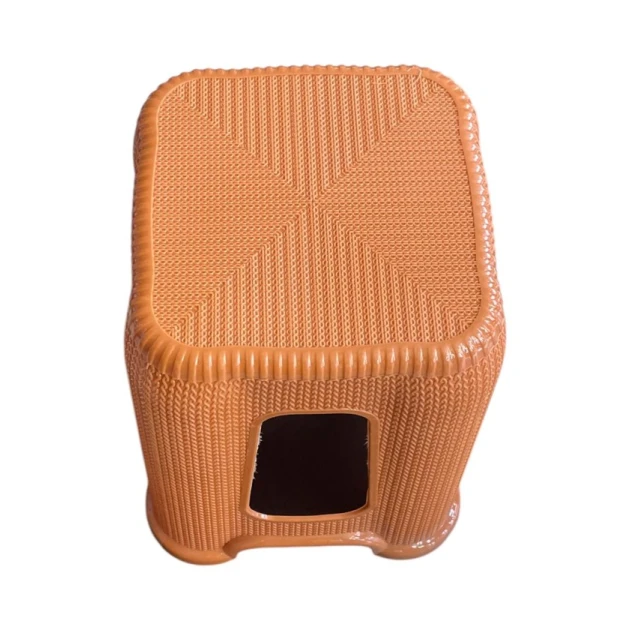 Садовый стул Kapitashi MBL-4024-2, пластик, желтый, 27x40 см Садовый стул Kapitashi MBL-4024-2, пластик, желтый, 27x40 см