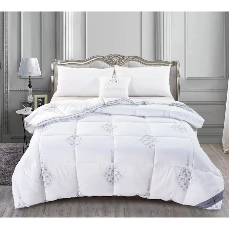 Одеяло Maison Dor, 160x220 см, односпальный, бамбуковое волокно, белый Одеяло Maison Dor, 160x220 см, односпальный, бамбуковое волокно, белый