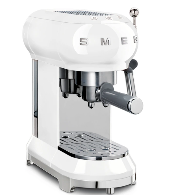 Кофеварка Smeg ECF 01 WHEU Кофеварка Smeg ECF 01 WHEU