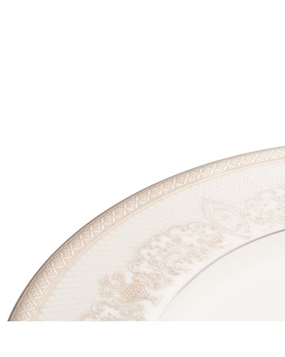 Stol servizi Gipfel ARGENTO 40988 6 nəfərlik, 19 məhsul: yemək boşqabı 27sm, 6əd, qəlyanaltı boşqabı, 23sm, 6əd, şorba boşqabı, 23, 5sm, 6əd, salat üçün qab, 24sm, 1əd. Rəng: ağ gümüşü kant ilə. Material: premium farfor