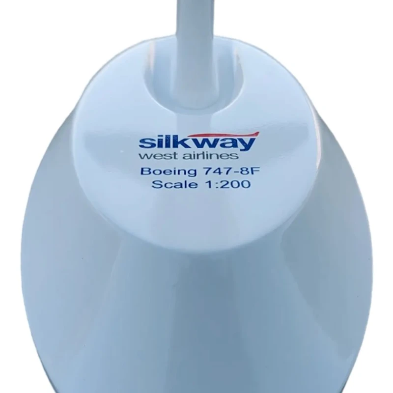 Коллекционная фигурка Silkway Boeing 747-8F, 37x34.5x12 см Коллекционная фигурка Silkway Boeing 747-8F, 37x34.5x12 см
